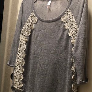 Xhilaration Rayon/Polyester 3/4 Slv Top Size Lg